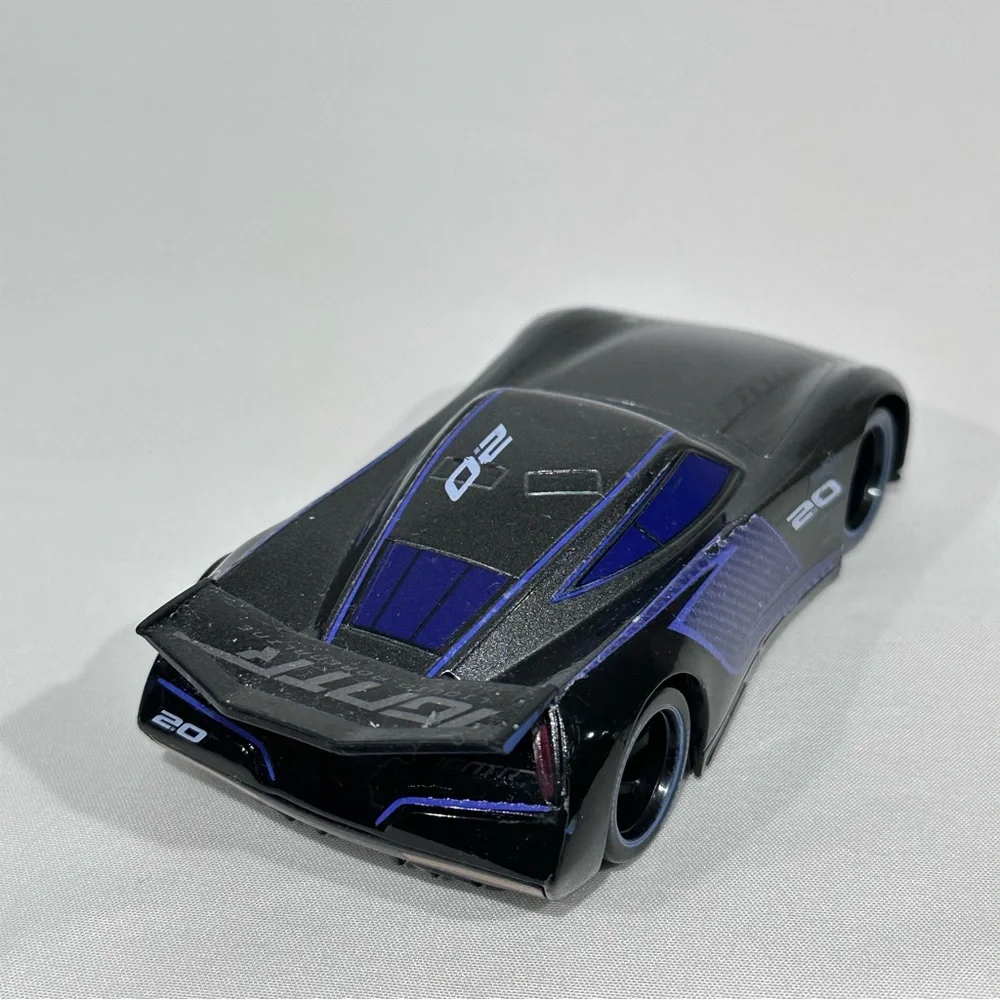 Disney Store Cars 1:43 Deluxe Jackson Storm Die-cast
